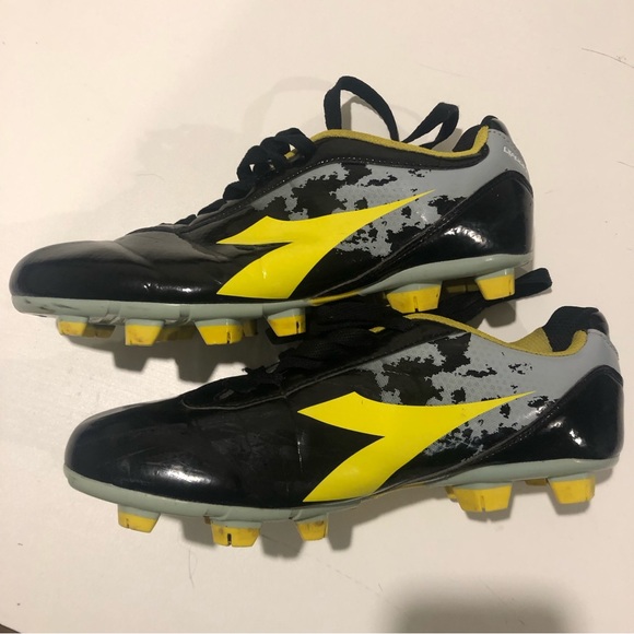 Diadora Soccer Shoes Mens size 8.5 Black, Yellow and Grey - Picture 5 of 8
